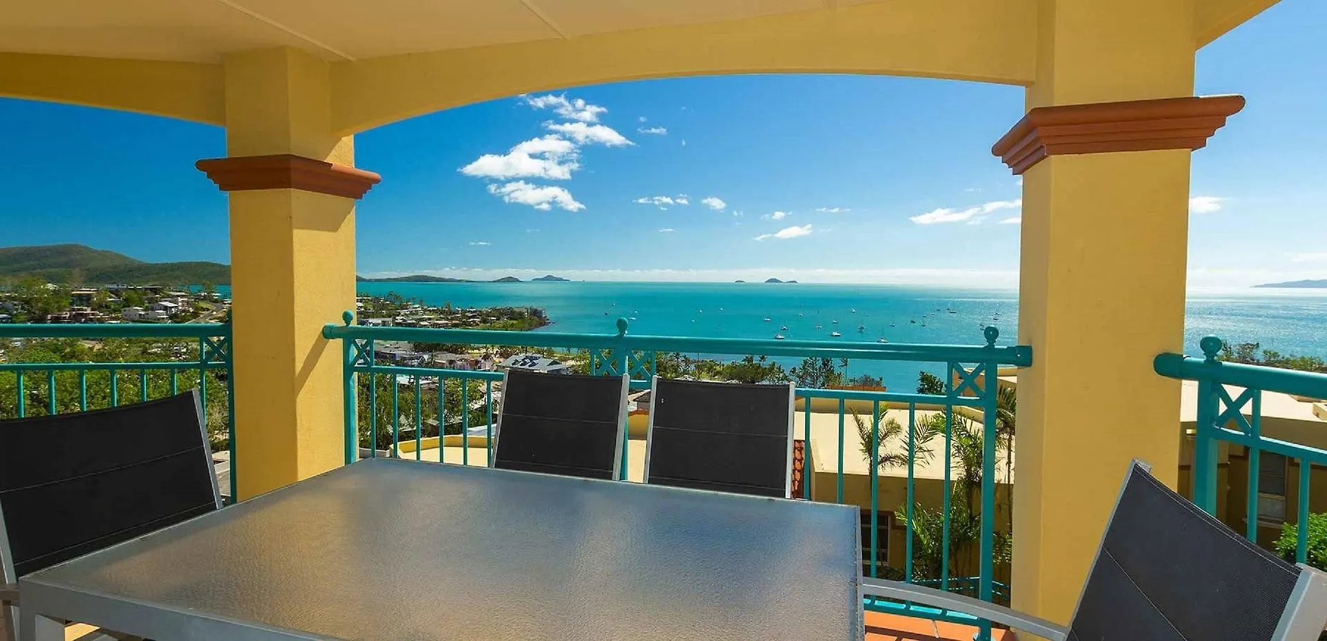 Toscana Village Resort Airlie Beach Lodge