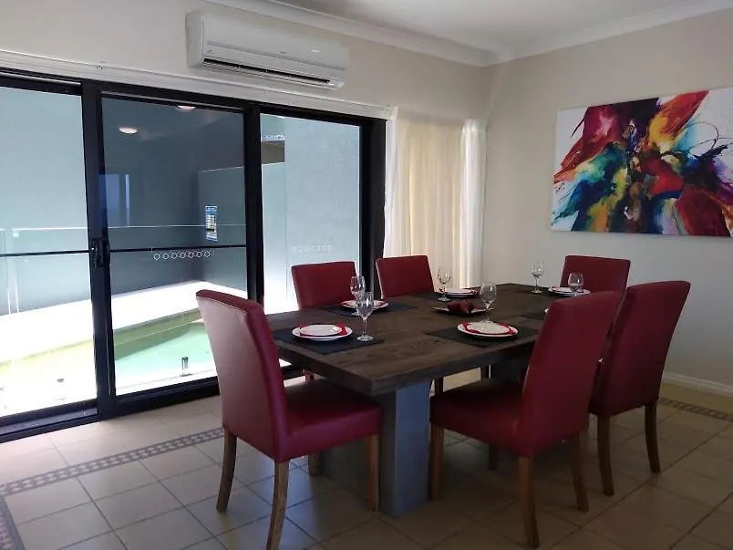 Toscana Village Resort Airlie Beach 0*,  Australien