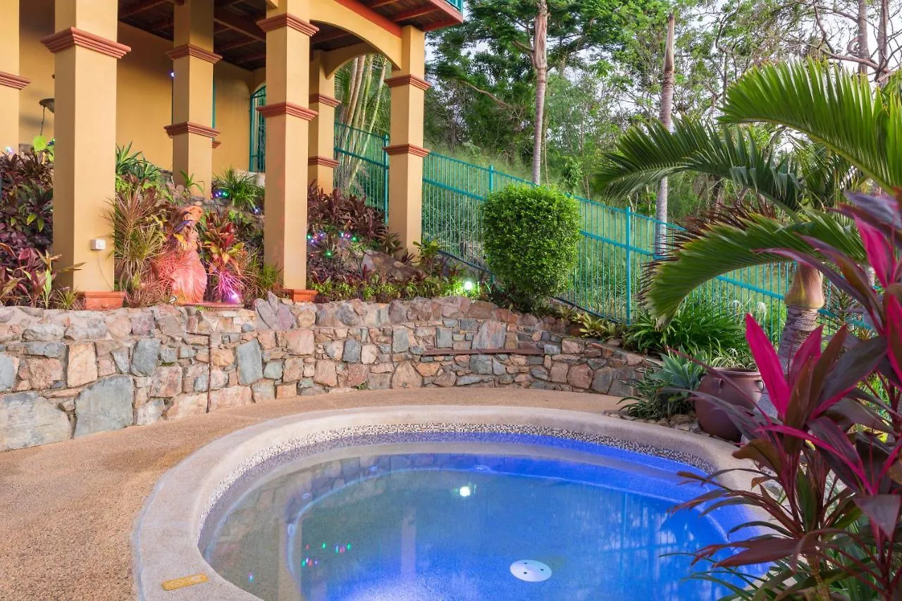 Lodge Toscana Village Resort Airlie Beach