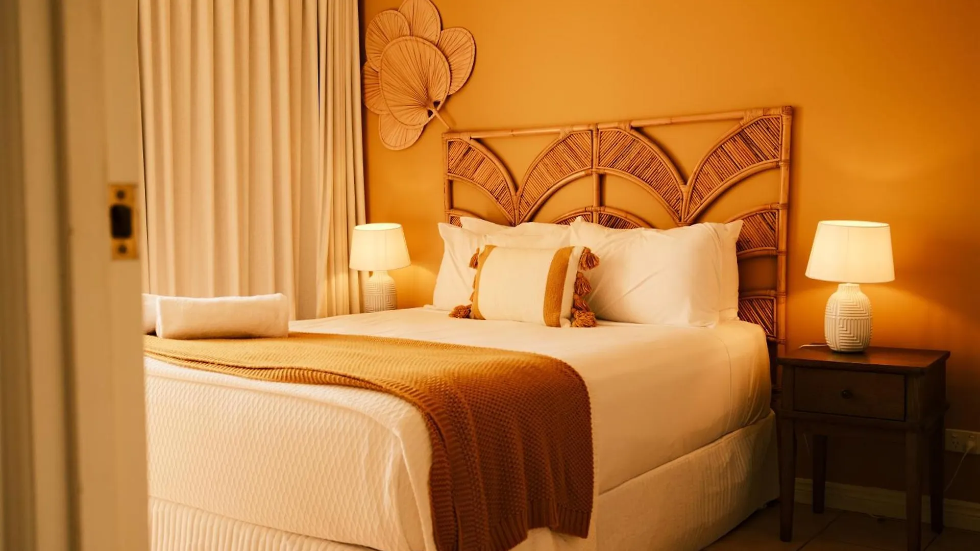Toscana Village Resort Airlie Beach Lodge